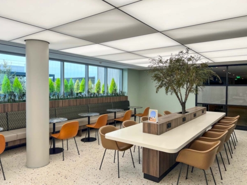 review Star Alliance non-Schengen lounge at Paris CDG Airport Terminal 1