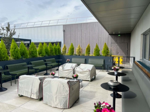 review Star Alliance non-Schengen lounge at Paris CDG Airport Terminal 1