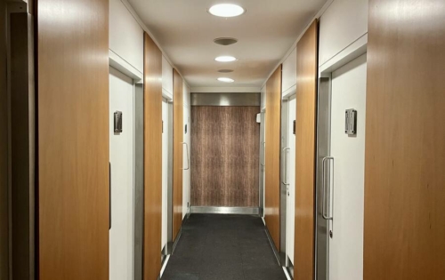 Britsih Airways Galleries First lounge toilets