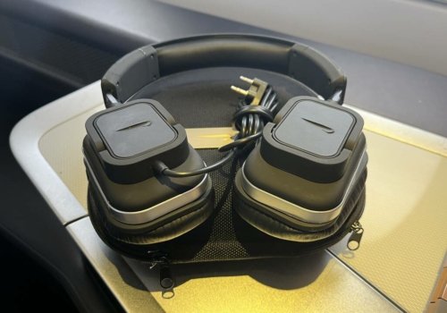 BA A380 First Class Meridian headphones