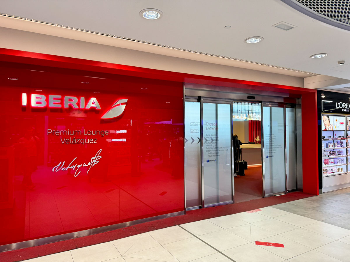 Can I use Iberia airport lounges with a British Airways Silver or Gold card?