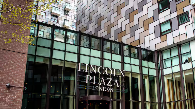 Hilton Lincoln Plaza London hotel to reopen