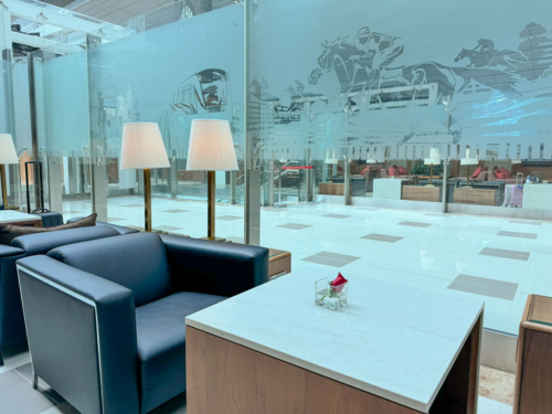 Review: Emirates Business Class Lounge, Dubai T3