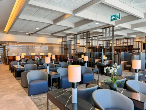 Review Singapore Airlines SilverKris Lounge at Heathrow Terminal 2