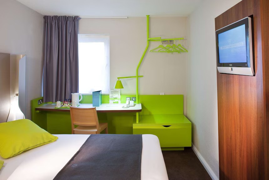 Travelodge buys nine Hotel Campanile sites