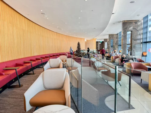 Review: the refurbished Air Canada Maple Leaf Lounge at Heathrow Terminal 2