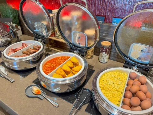 Review: the refurbished Air Canada Maple Leaf Lounge at Heathrow Terminal 2