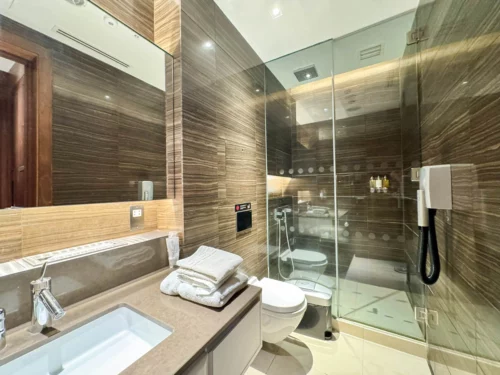 Review: the refurbished Air Canada Maple Leaf Lounge at Heathrow Terminal 2