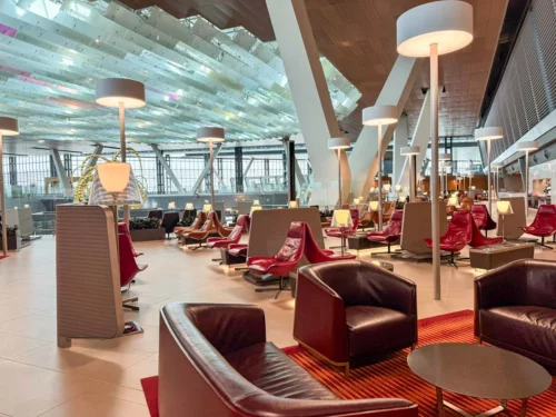 Review: the Qatar Airways Platinum & Gold Lounge North