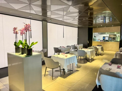 Review: the Qatar Airways Premium Lounge at London Heathrow Terminal 4