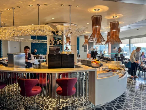 Review: the Qatar Airways Premium Lounge at London Heathrow Terminal 4