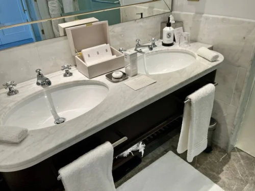 Corinthia Brussels bathroom