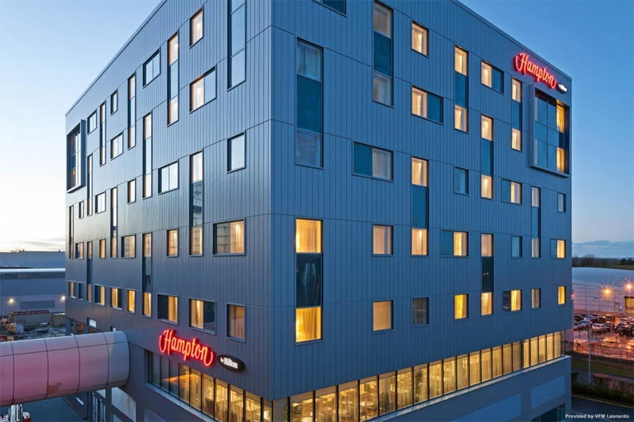 Hampton Gatwick airport hotel review