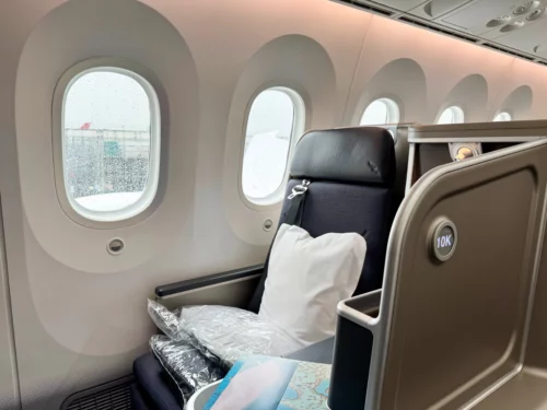 Review: Qantas 787 business class from London to Perth