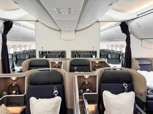 Review: Qantas 787 business class from London to Perth
