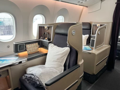 Review: Qantas 787 business class from London to Perth