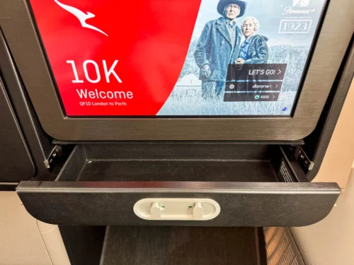 Review: Qantas 787 business class from London to Perth