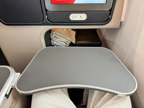 Review: Qantas 787 business class from London to Perth