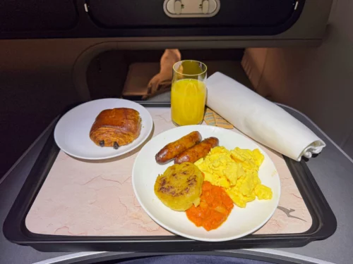Review: Qantas 787 business class from London to Perth