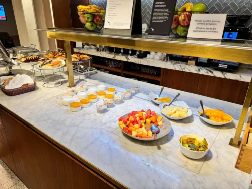 Review: the Qantas London Lounge at Heathrow Terminal 3