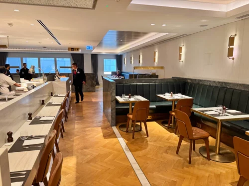 Review: the Qantas London Lounge at Heathrow Terminal 3