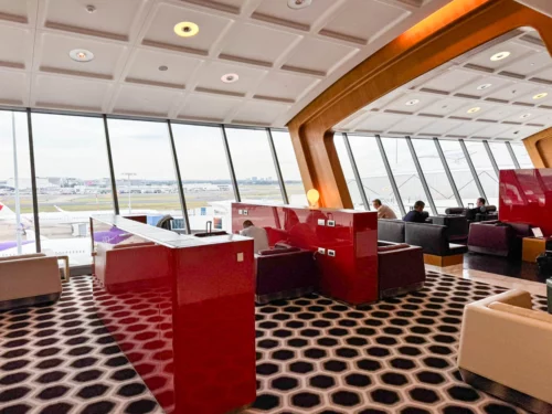 Review: the iconic Qantas First Class lounge, Sydney Airport