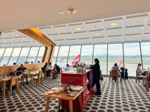 Review: the iconic Qantas First Class lounge, Sydney Airport