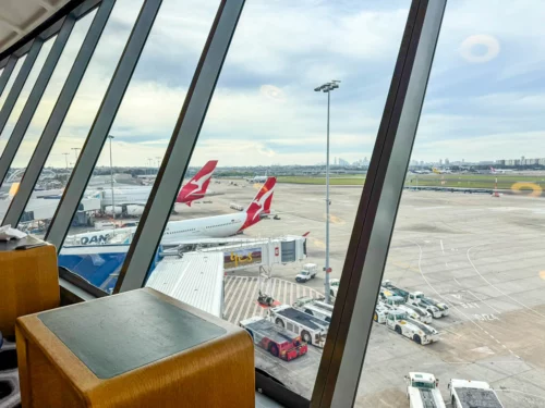 Review: the iconic Qantas First Class lounge, Sydney Airport