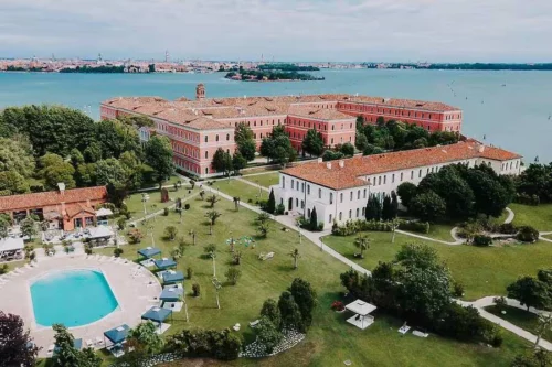 Mandarin Oriental takes over Venice's San Clemente Palace