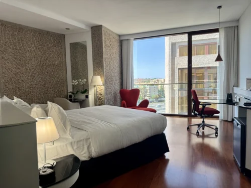 Hilton Madrid Airport Bedroom
