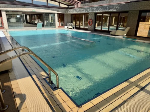 Hilton Madrid Airport swimming pool 